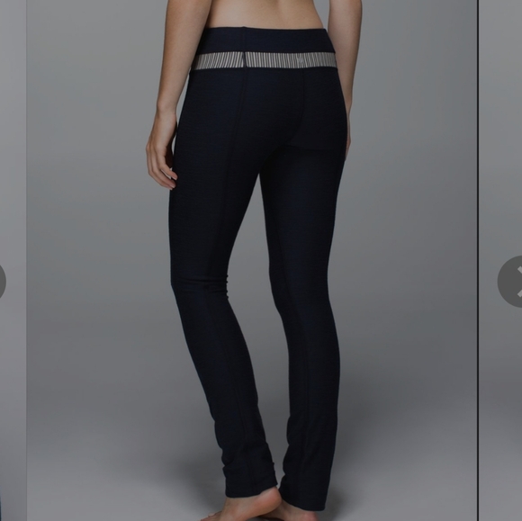Lululemon Skinny Groove Pant *Full-On Luon - Picture 1 of 11